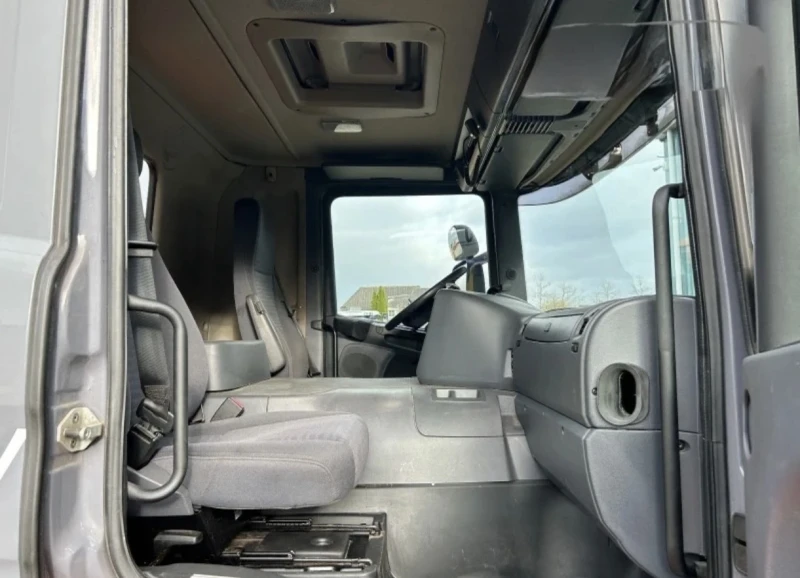 Scania P 270 Кран   6х2, снимка 14 - Камиони - 44287455