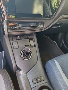 Toyota Auris, снимка 10