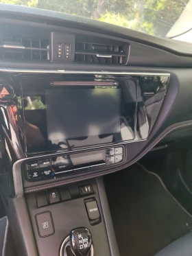 Toyota Auris, снимка 13