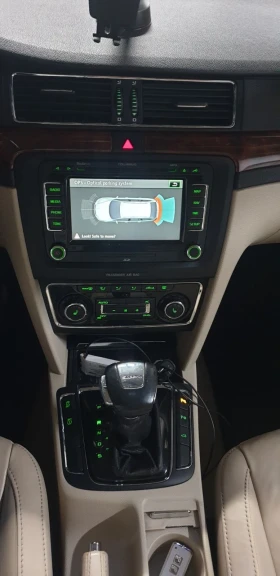 Skoda Superb 2.0TDI 170кс DSG park assist, снимка 13