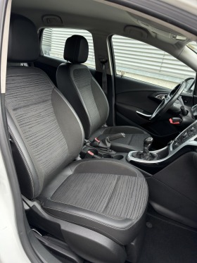 Opel Astra 1.4T Elective* * LPG , снимка 12 - Автомобили и джипове - 44673136