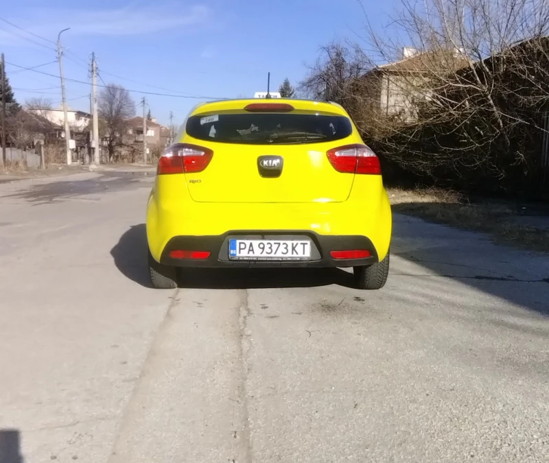 Kia Rio Хечбек , снимка 2 - Автомобили и джипове - 48406245