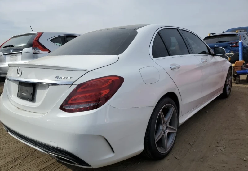 Mercedes-Benz C 300, снимка 5 - Автомобили и джипове - 48528161