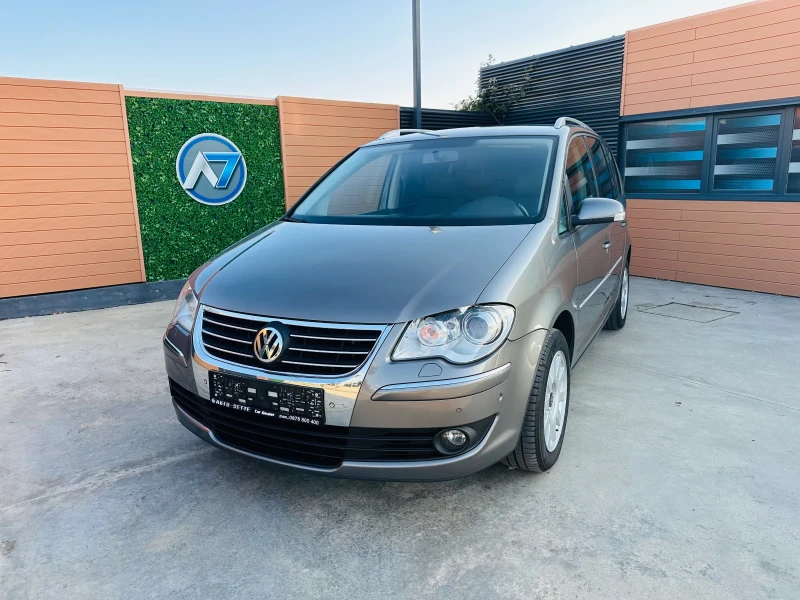 VW Touran 2.0 TDI/6-ск/Ксенон/Парктроник/Теглич