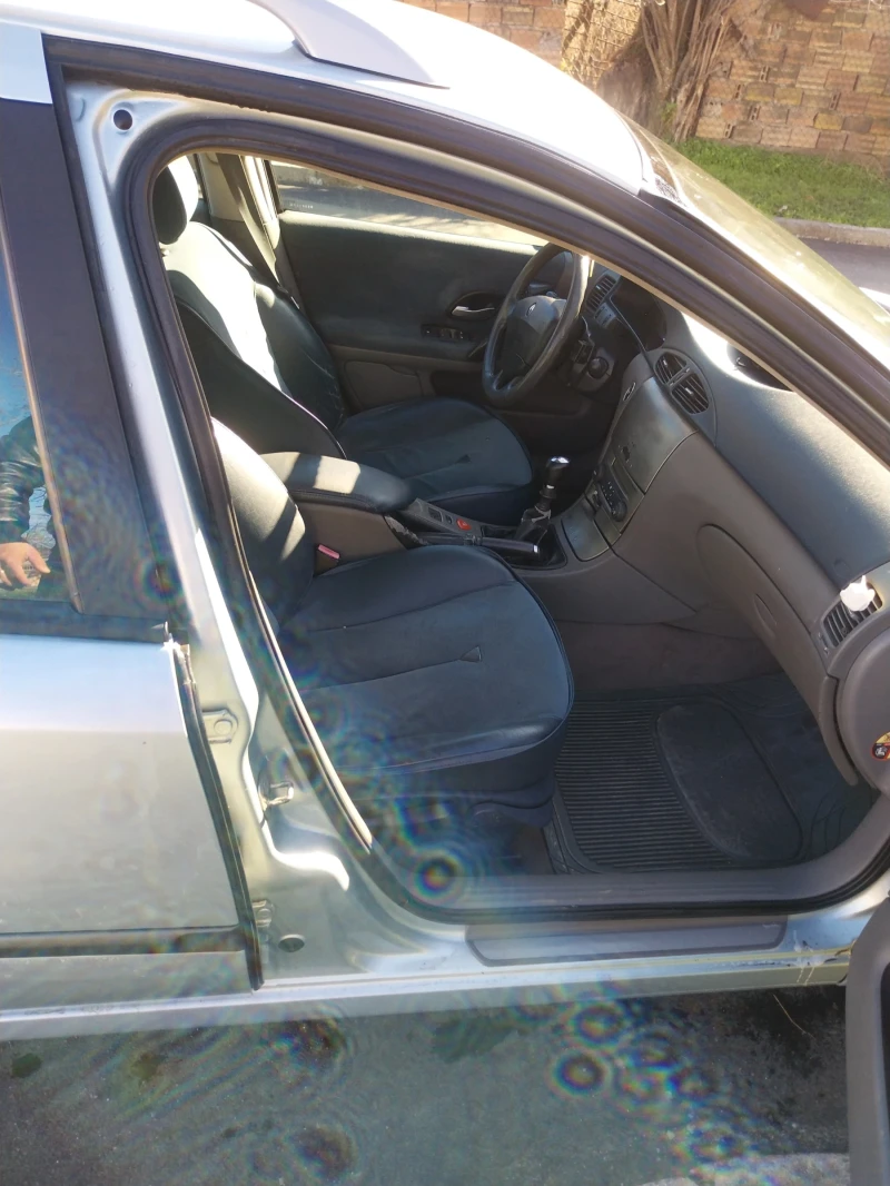 Renault Laguna 1.9, снимка 6 - Автомобили и джипове - 52811872