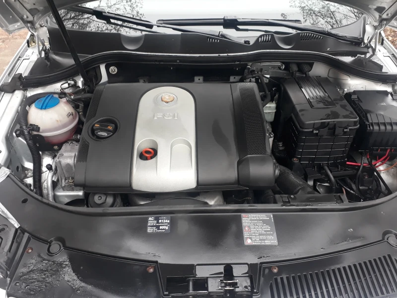 VW Passat 1.6FSI, снимка 6 - Автомобили и джипове - 52970543