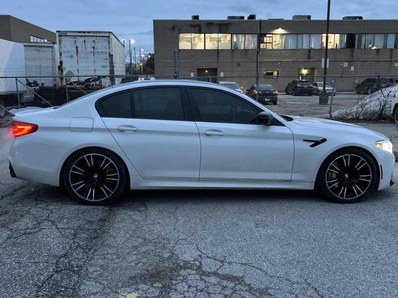 BMW M5 CARFAX* АВТОФИНАНСИРАНЕ* БЕЗ ПЪРВОНАЧАЛНА ВНОСКА* , снимка 3 - Автомобили и джипове - 52927741