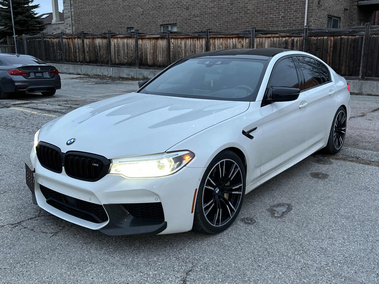 BMW M5 CARFAX* АВТОФИНАНСИРАНЕ* БЕЗ ПЪРВОНАЧАЛНА ВНОСКА* , снимка 1