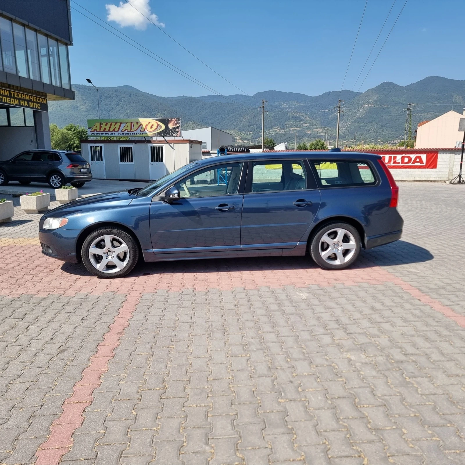 Volvo V70 2.4 D5 АВТОМАТИК - изображение 2