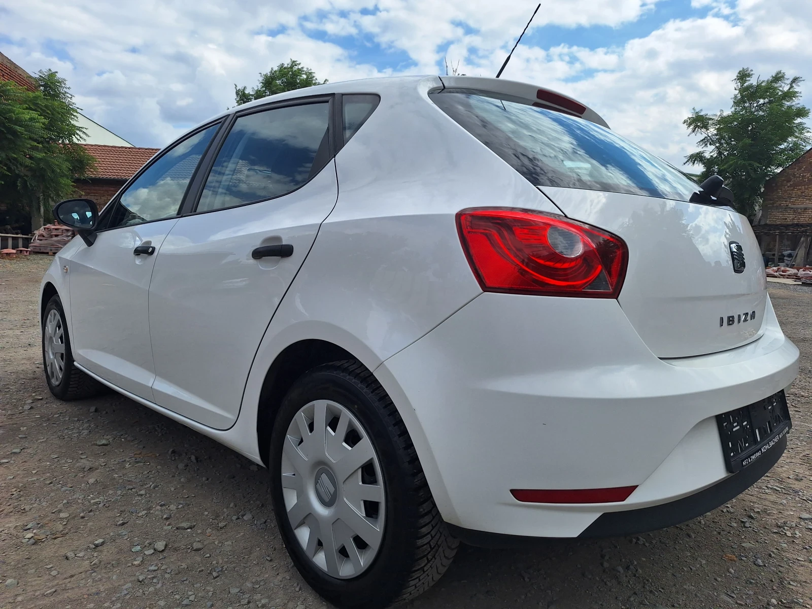 Seat Ibiza 1.2i  - изображение 8