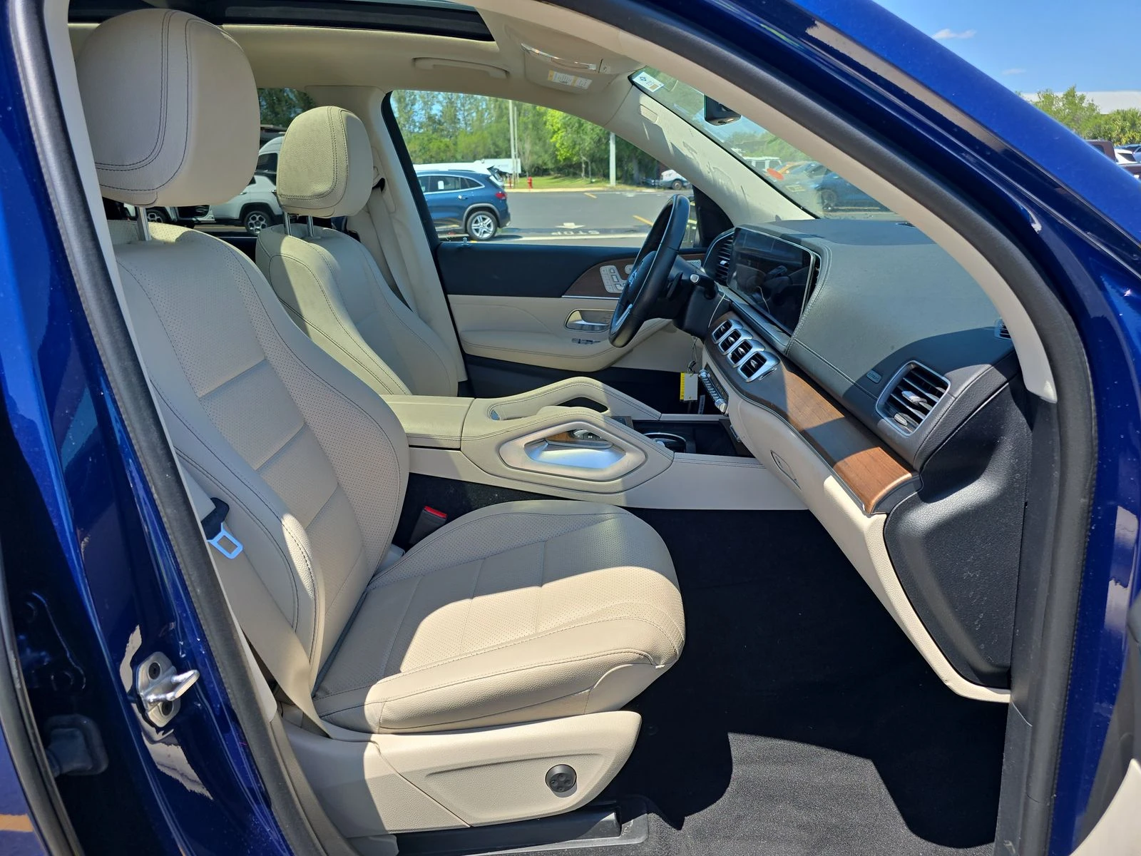 Mercedes-Benz GLS 450 4MATIC * М. ТОЧКА * BURMESTER * ПОДГРЕВ * KEYLESS  - изображение 10