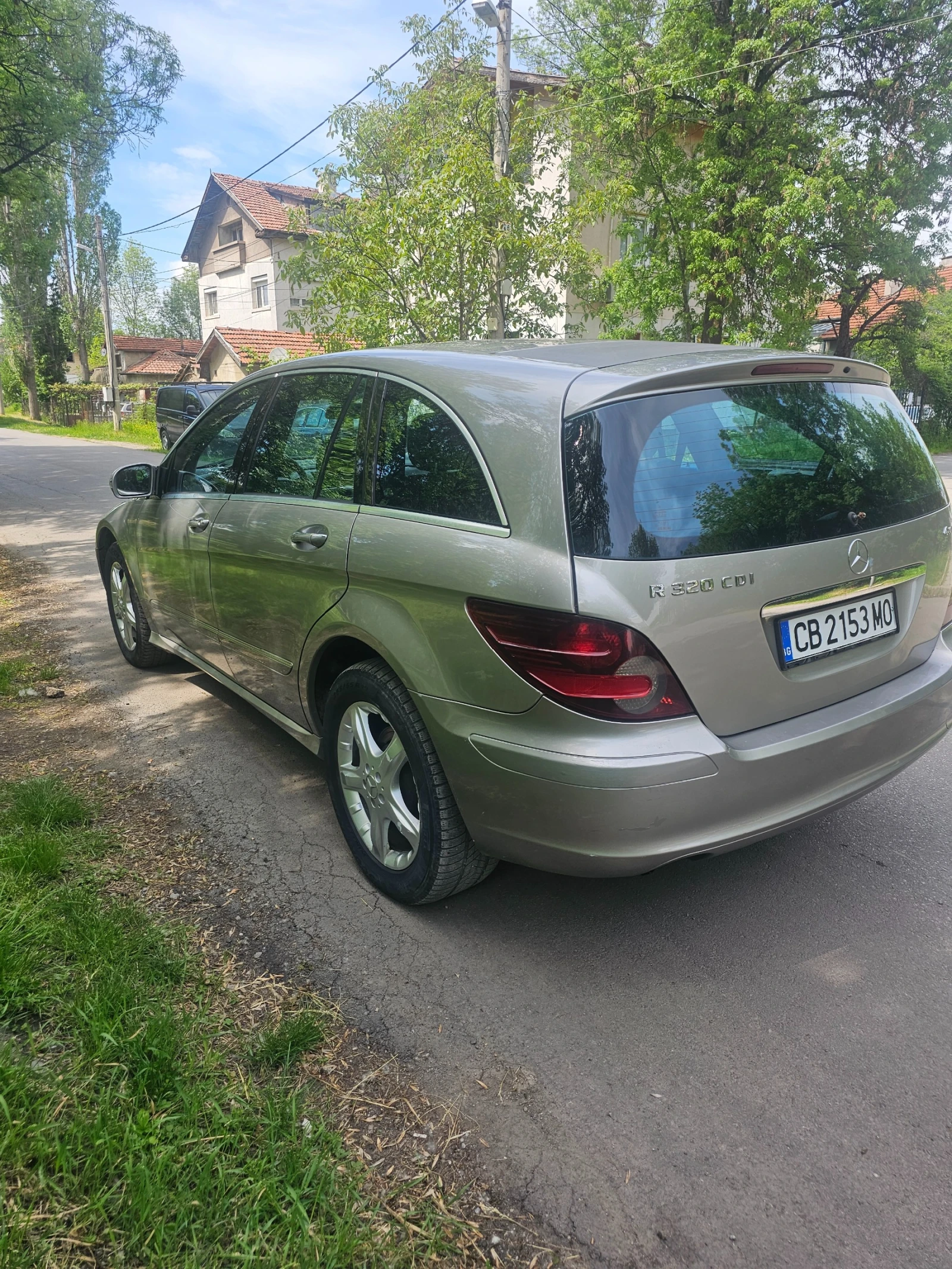 Mercedes-Benz R 350 4MATIC - изображение 6