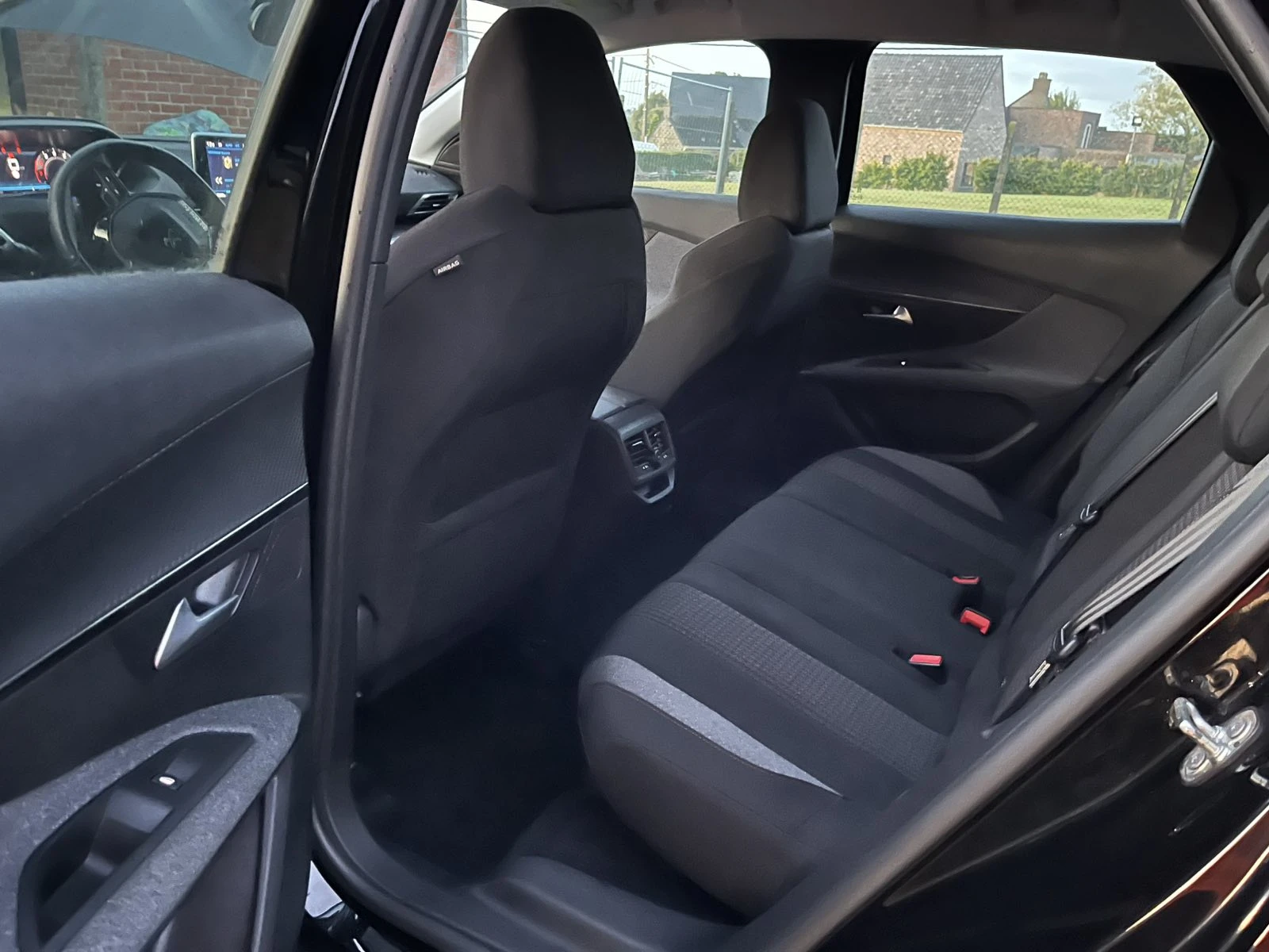 Peugeot 3008 Active Pack Pure Tech, снимка 9 - Автомобили и джипове - 53714493