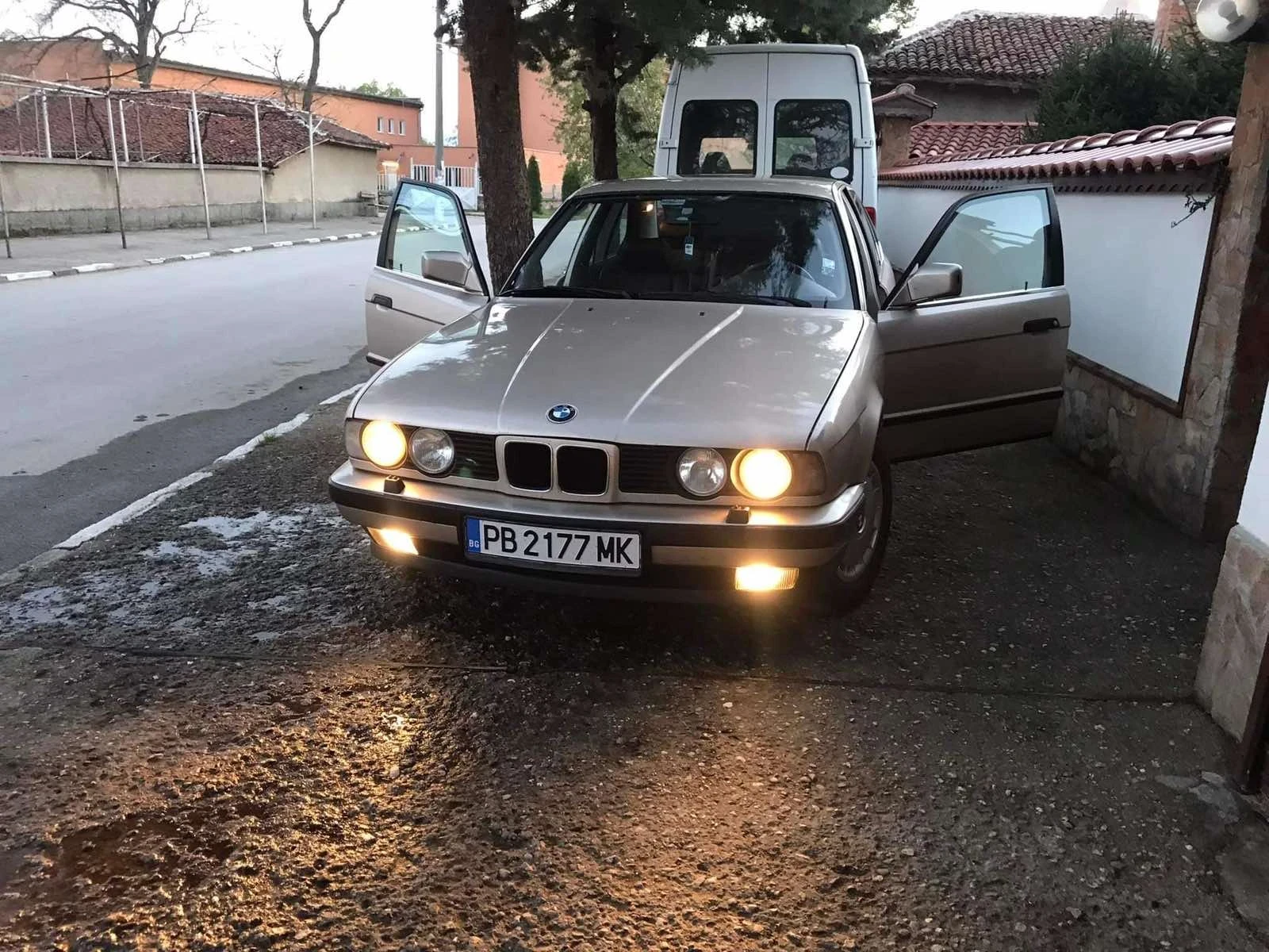 BMW 525, снимка 7 - Автомобили и джипове - 54175321