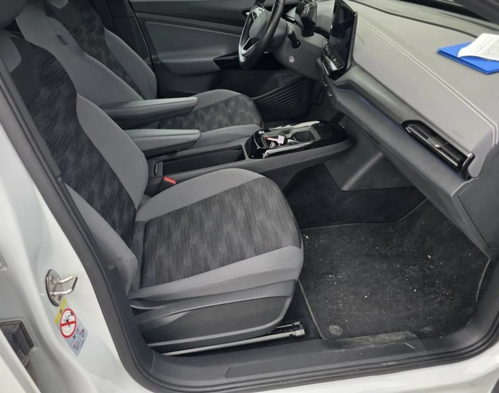 VW ID.5 Pro Performance 82Kwh.150Kw.Led.Navi.Kamera.ACC, снимка 6 - Автомобили и джипове - 54211057