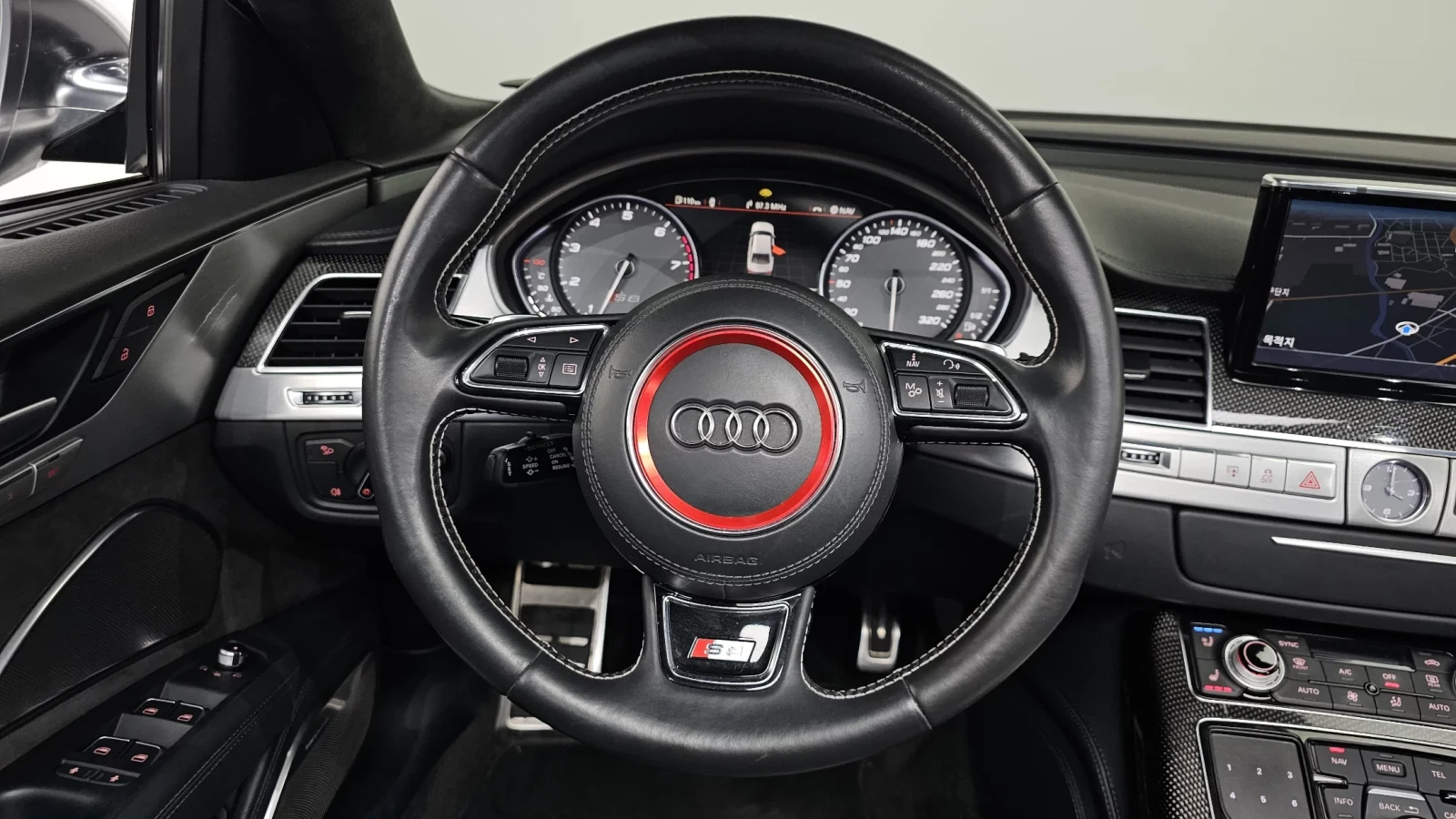Audi S8 MATRIX* HEAD-UP* B&O* ОБДУХ* КРАЙНА ЦЕНА, снимка 6 - Автомобили и джипове - 54378669