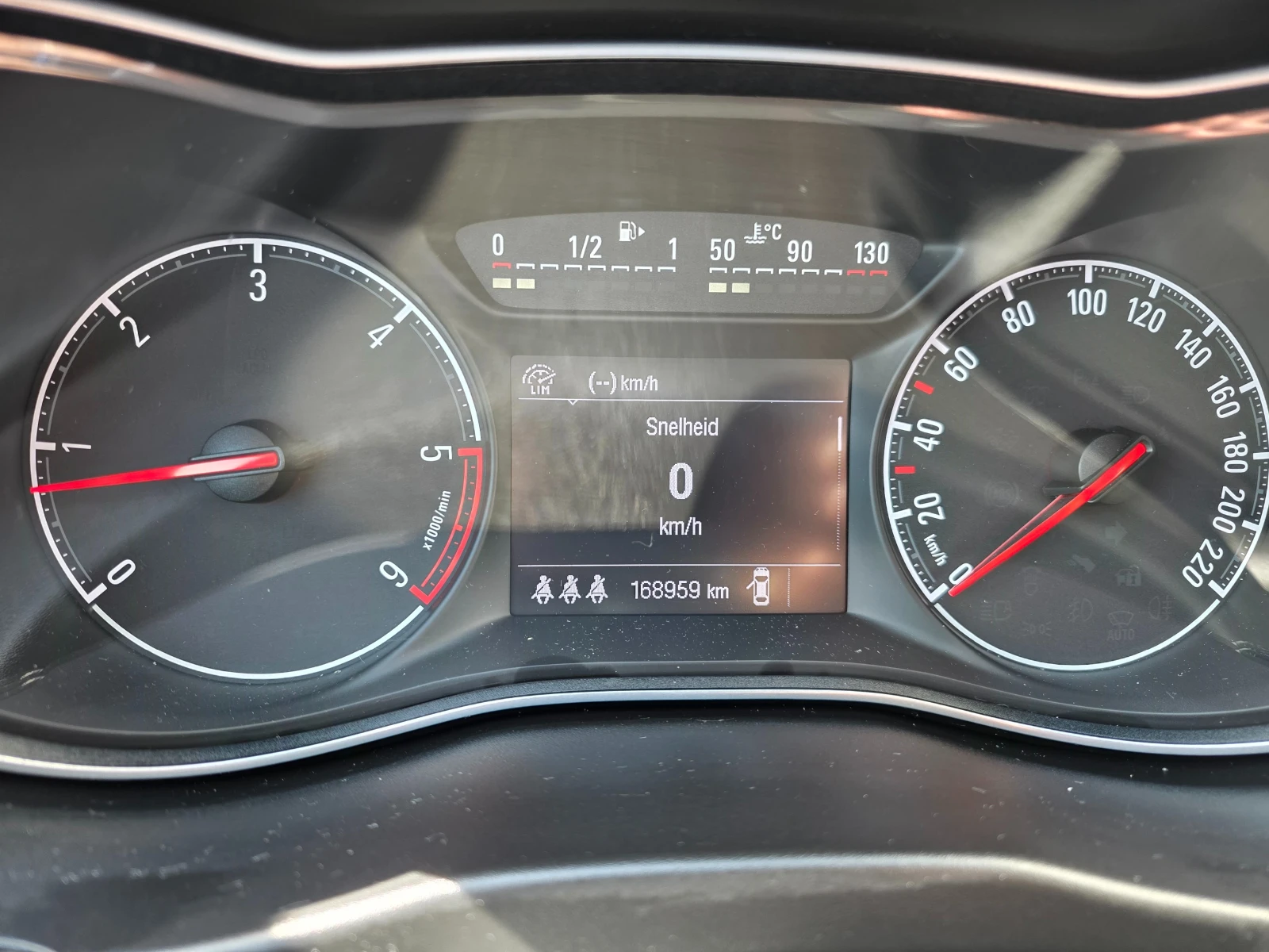 Opel Corsa 1.3CDTI* OPC LINE* НАВИ* , снимка 8 - Автомобили и джипове - 54381979