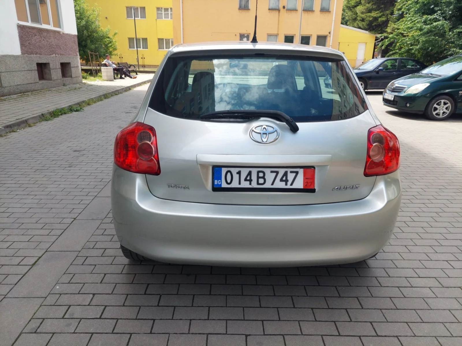 Toyota Auris 1.4, снимка 5 - Автомобили и джипове - 54610770