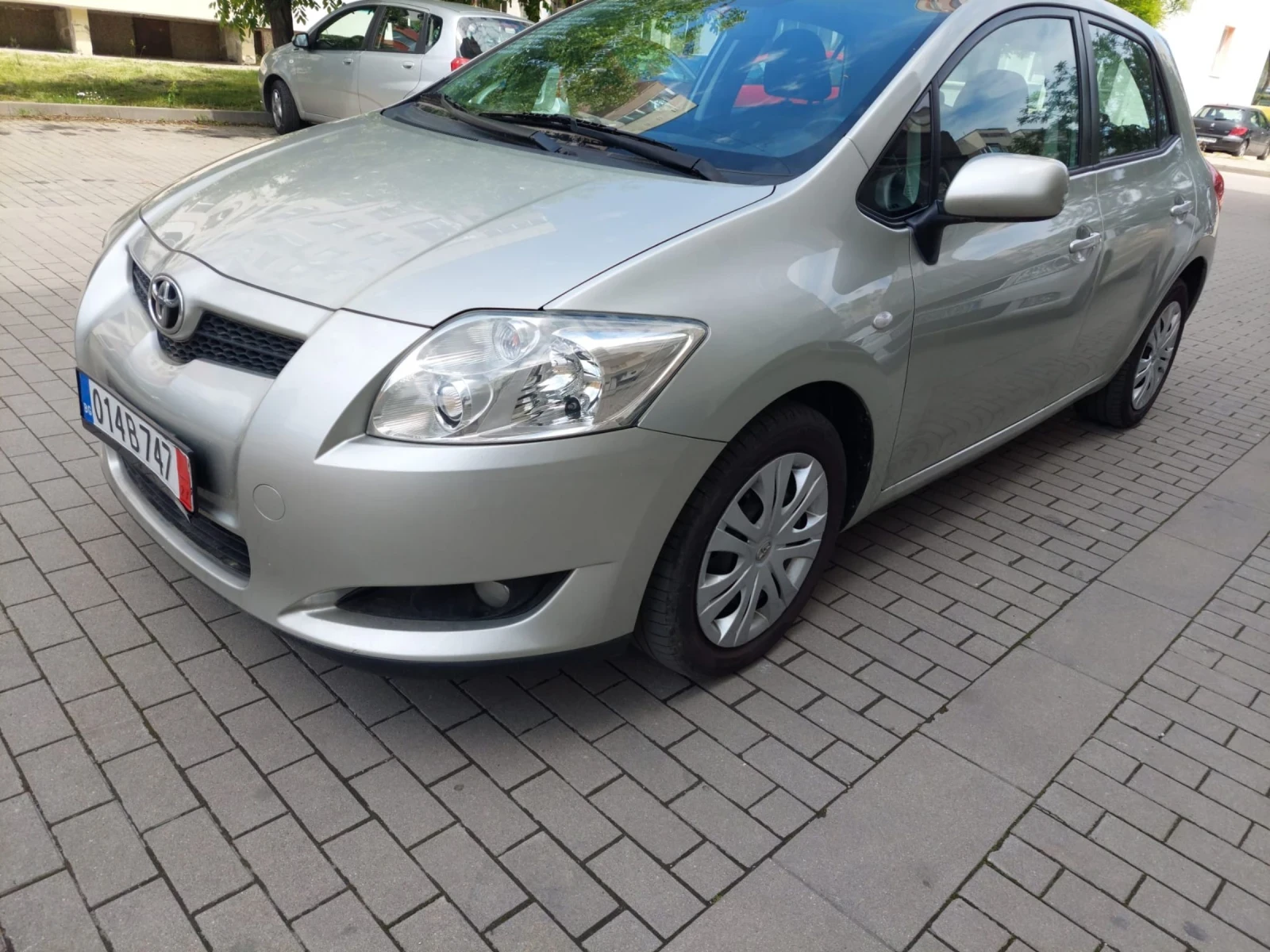 Toyota Auris 1.4, снимка 3 - Автомобили и джипове - 54610770