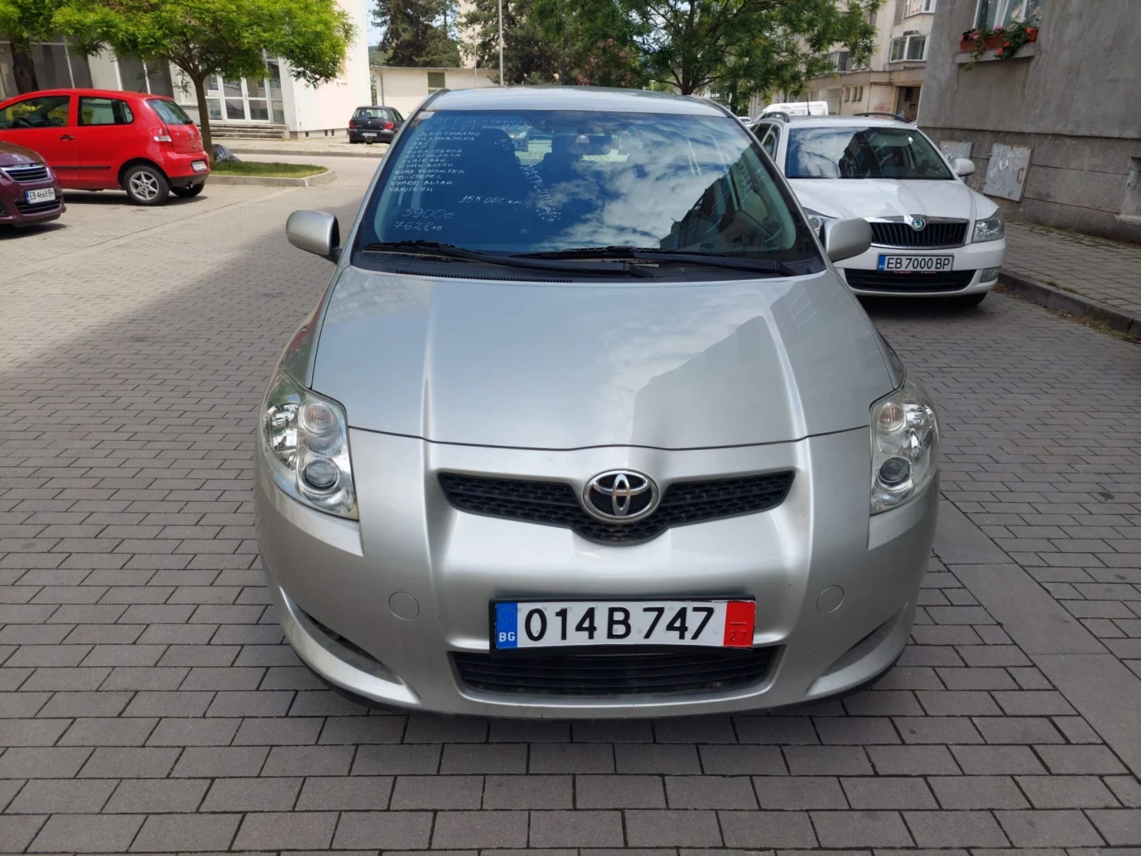 Toyota Auris 1.4, снимка 2 - Автомобили и джипове - 54610770