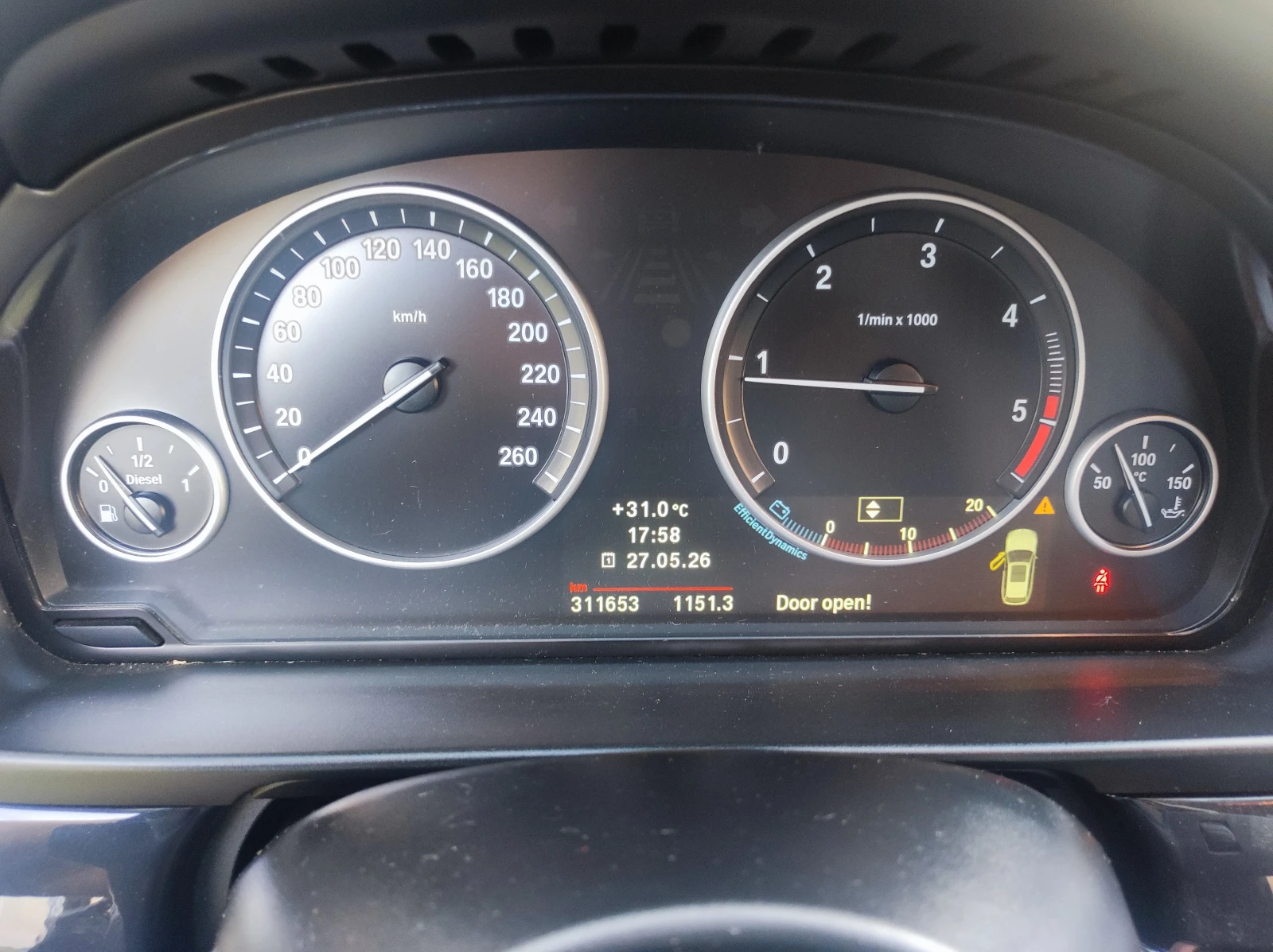 BMW 520 d F11 2.0d 184hp euro5 обслужено, снимка 13 - Автомобили и джипове - 54709387