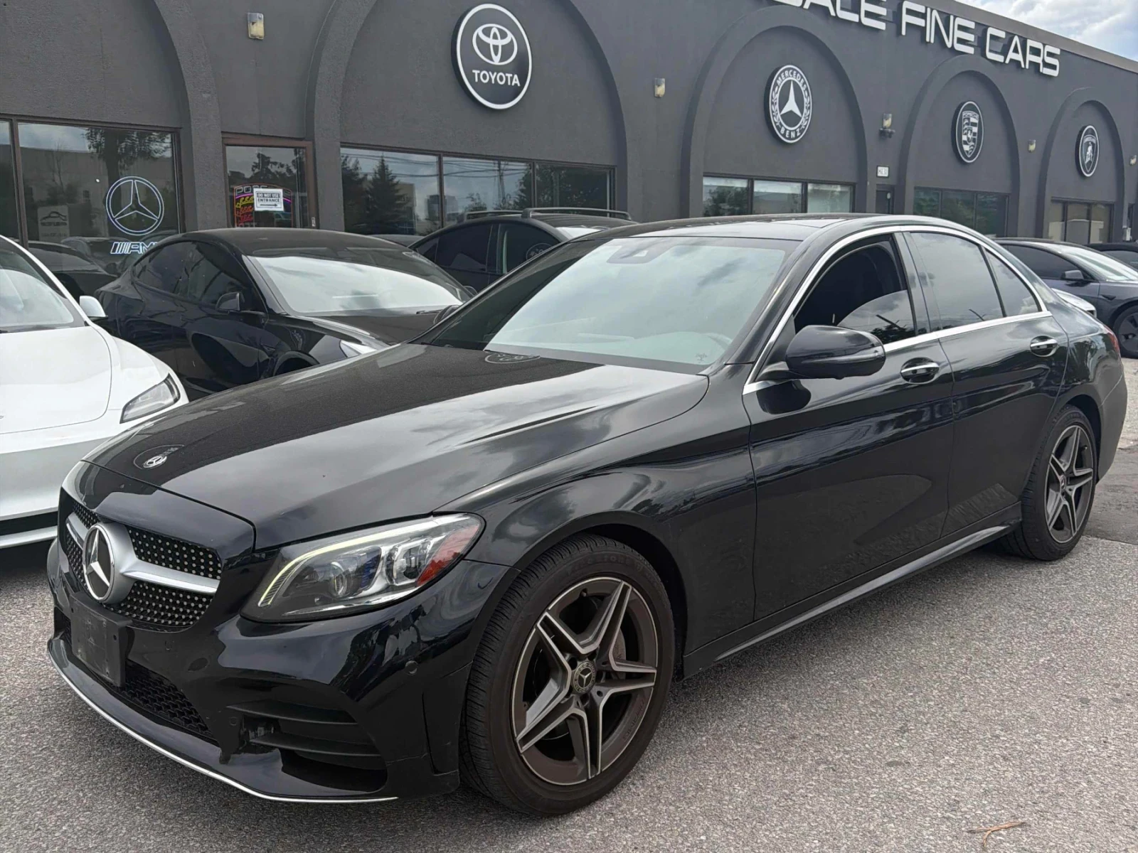 Mercedes-Benz C 300 ПОДГРЕВ* ДИГИТАЛНО ТАБЛО* ПАНОРАМА* ДИСТРОНИК * , снимка 3 - Автомобили и джипове - 55040543
