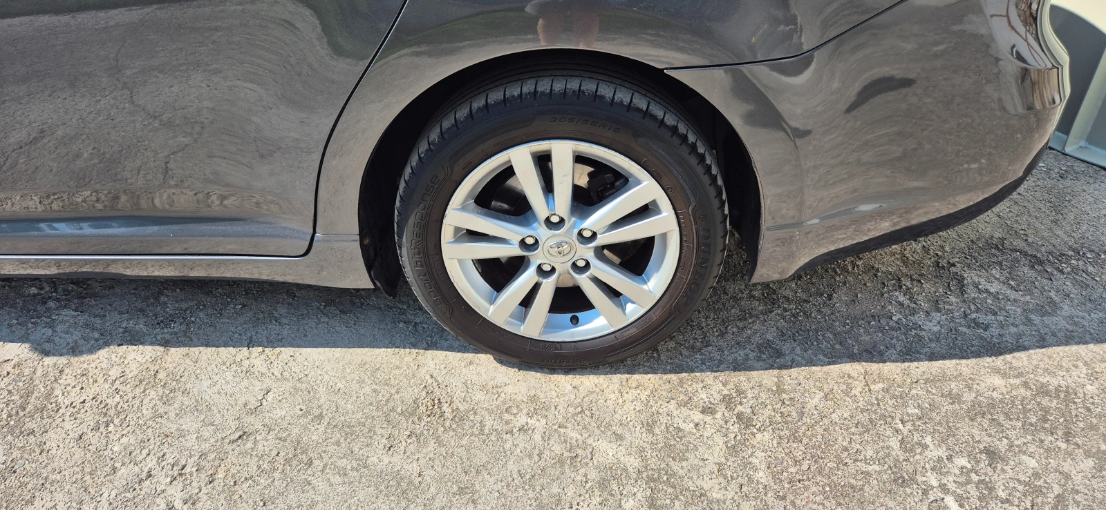 Toyota Avensis, снимка 11 - Автомобили и джипове - 55067320