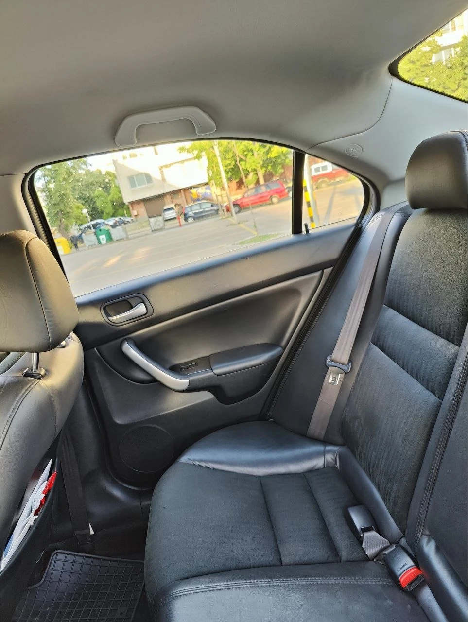 Honda Accord, снимка 12 - Автомобили и джипове - 55303916