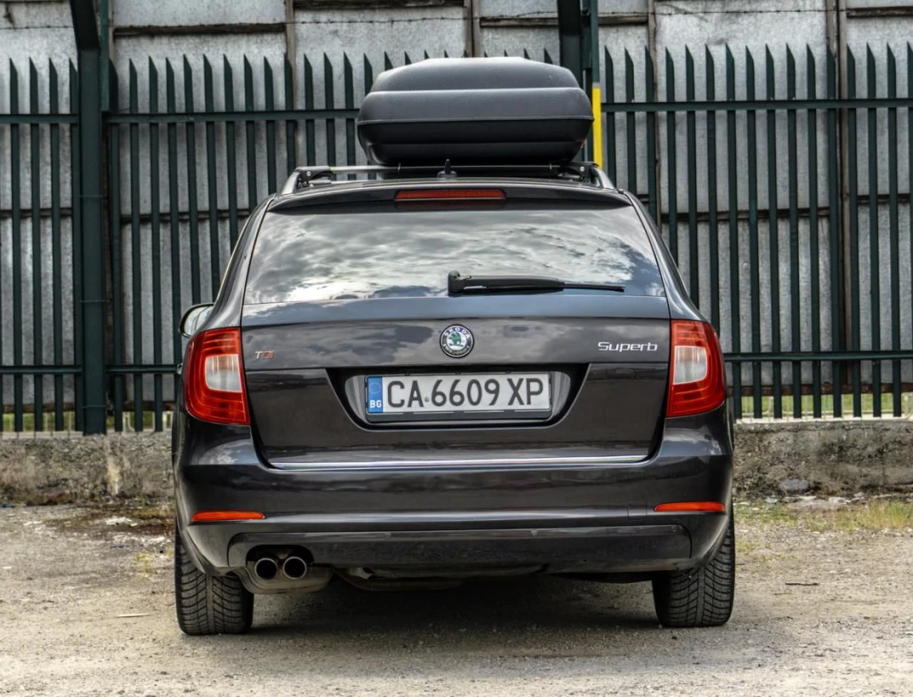 Skoda Superb 2.0TDI 170кс DSG park assist, снимка 4 - Автомобили и джипове - 55890842