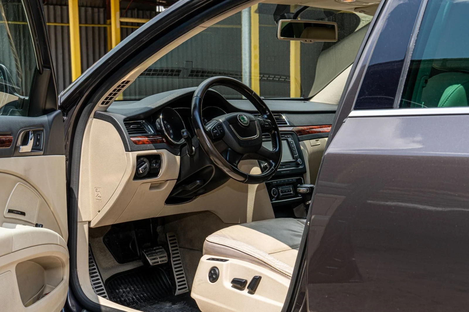Skoda Superb 2.0TDI 170кс DSG park assist, снимка 7 - Автомобили и джипове - 55890842
