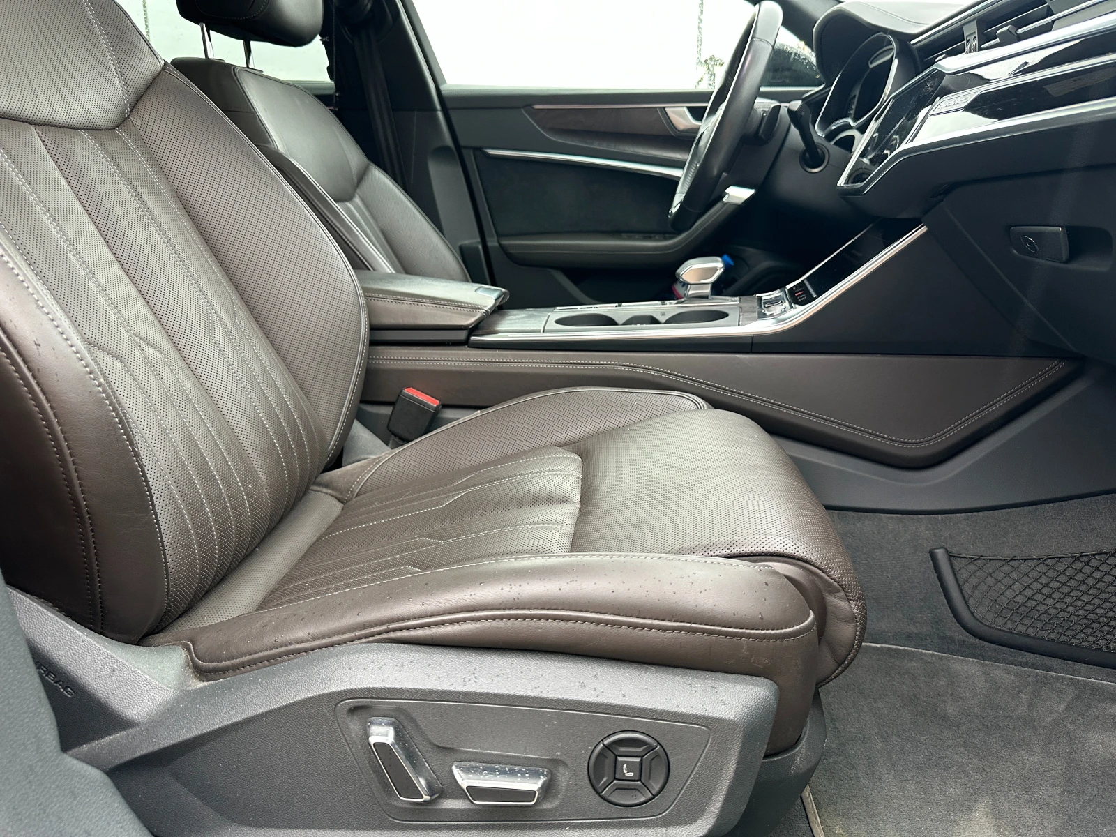Audi A6 55TFSI, снимка 15 - Автомобили и джипове - 56237973
