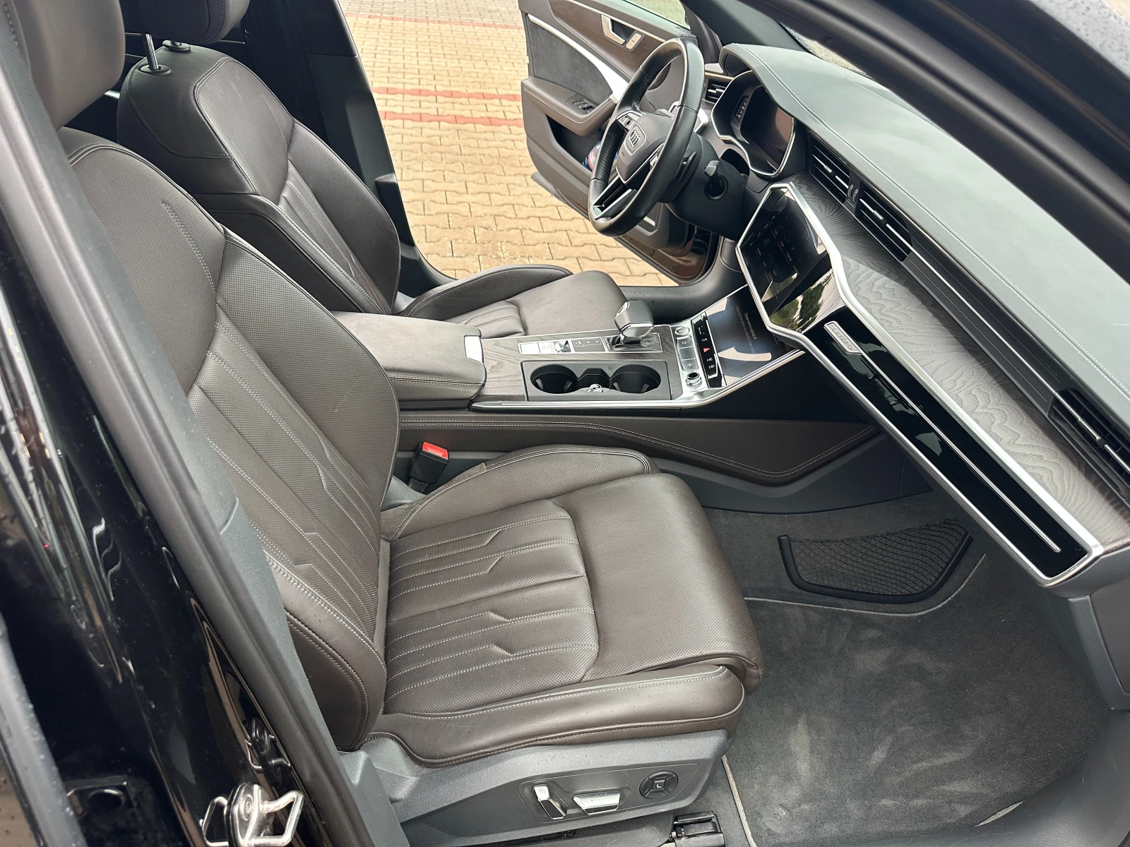 Audi A6 55TFSI, снимка 14 - Автомобили и джипове - 56237973