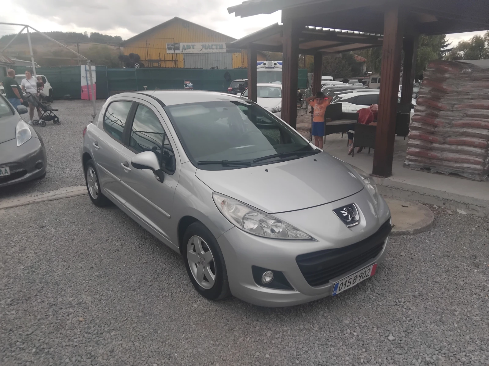 Peugeot 207 1.4HDI/193000KM