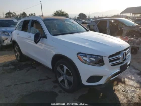  Mercedes-Benz GLC 30...