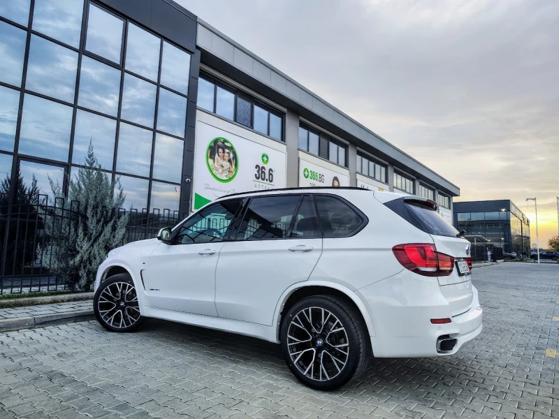 BMW X5 * xDrive 30d* M-PAKET* PANORAMA* FULL, снимка 2 - Автомобили и джипове - 52541374