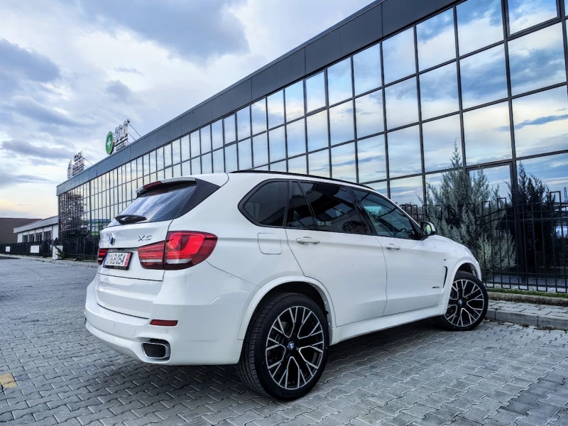 BMW X5 * xDrive 30d* M-PAKET* PANORAMA* FULL, снимка 9 - Автомобили и джипове - 52541374