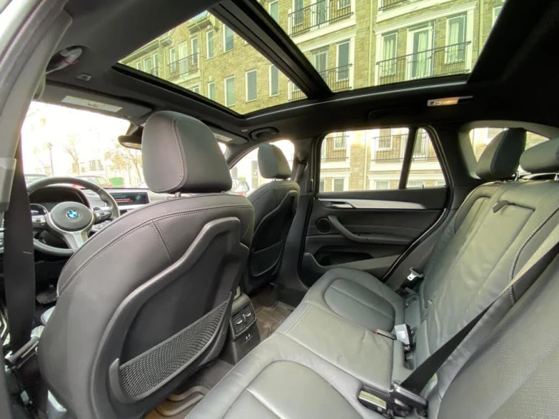 BMW X1 xDrive28i AWD * AвтоКредит* (ЦЕНА ДО БГ), снимка 14 - Автомобили и джипове - 53238500