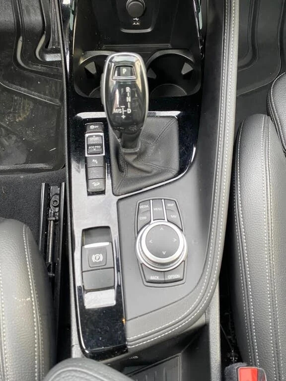 BMW X1 xDrive28i AWD * AвтоКредит* (ЦЕНА ДО БГ), снимка 12 - Автомобили и джипове - 53238500