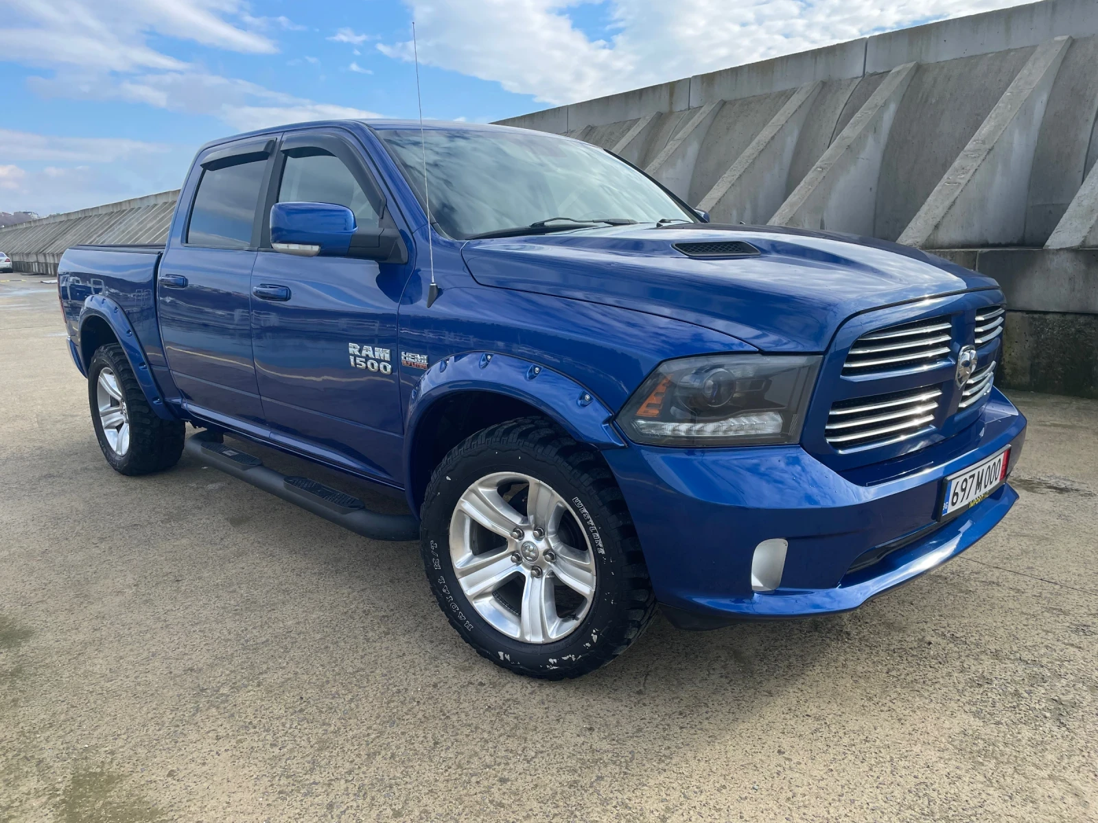 Dodge RAM 1500 5.7 HEMI  - изображение 3