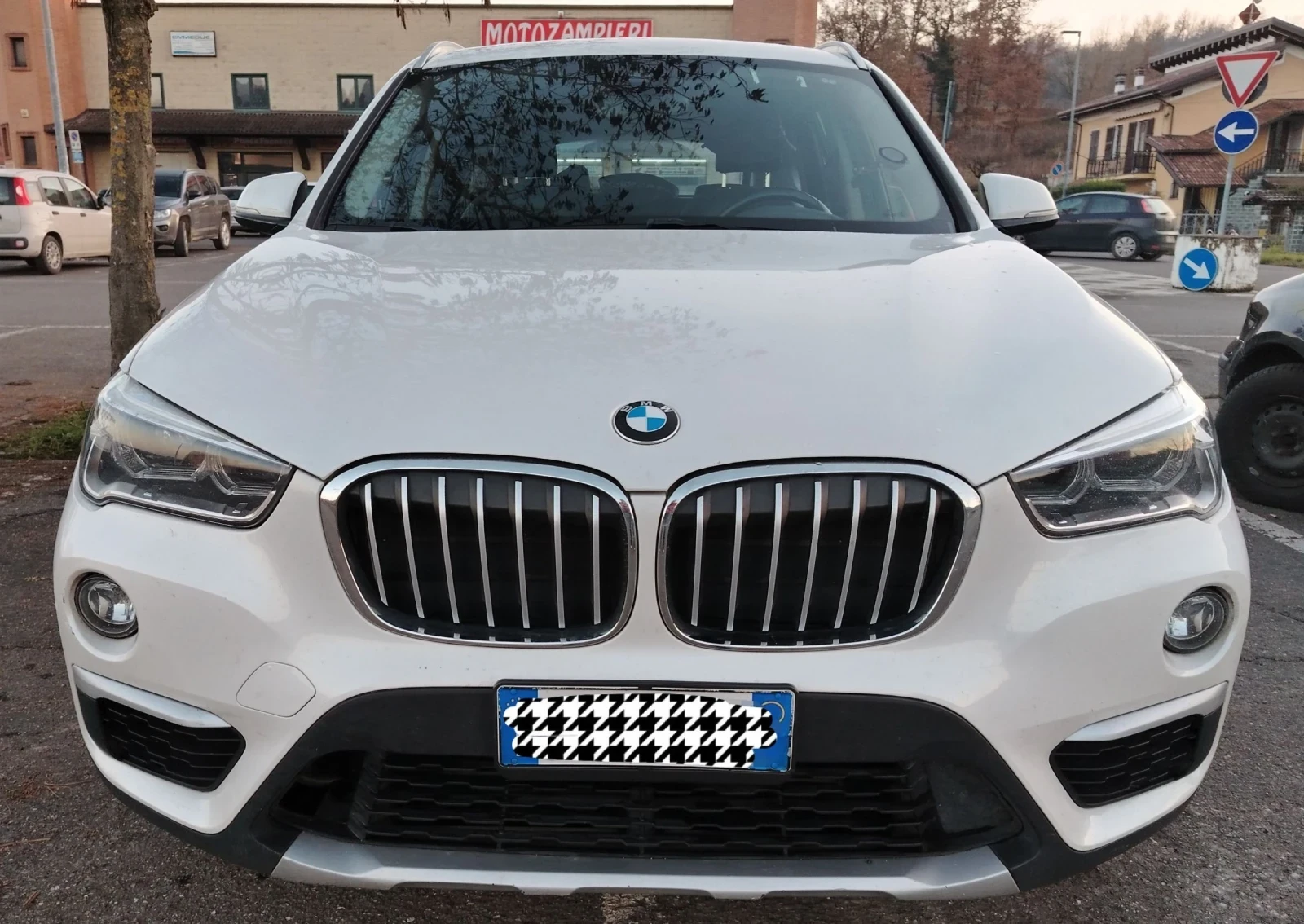 BMW X1 1.8D-XDrive - изображение 2