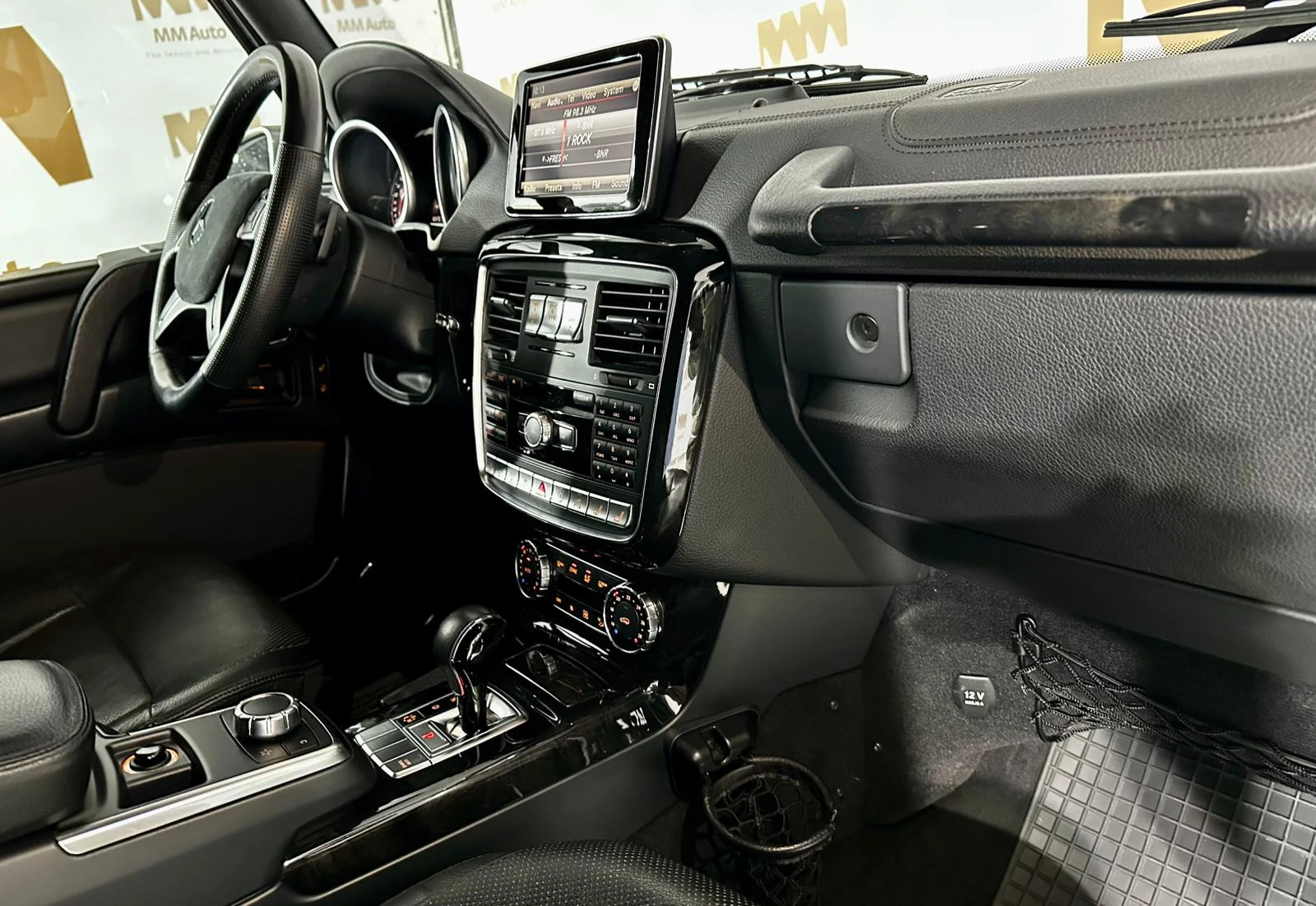 Mercedes-Benz G 350 d* Harman/Kardon* Camera* Вентилация* Памет - изображение 10