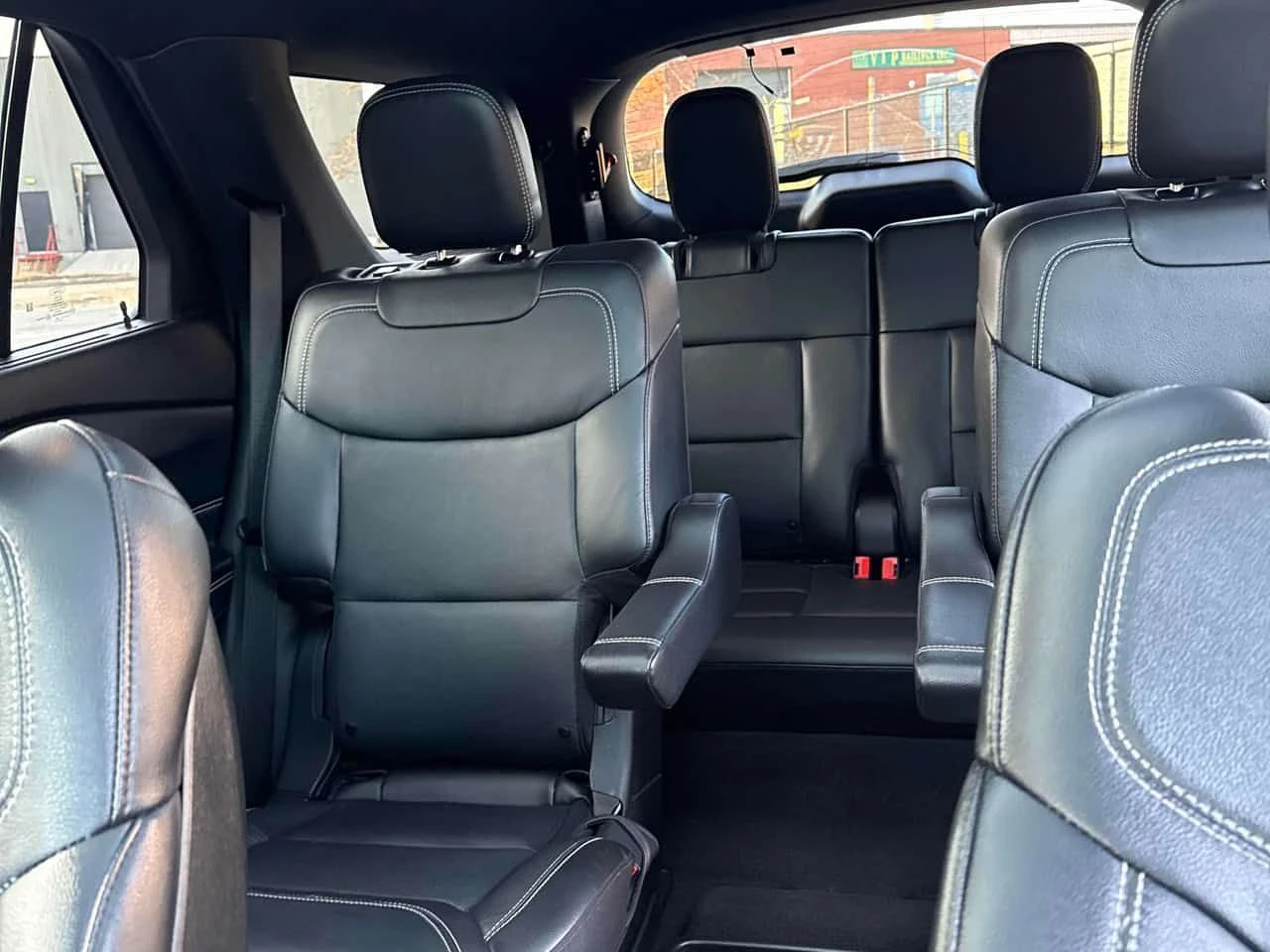 Ford Explorer * ST * ПАНОРАМА* 360 КАМЕРА* ПОДГРЕВИ* ОБДУХВАНЕ, снимка 17 - Автомобили и джипове - 54038618