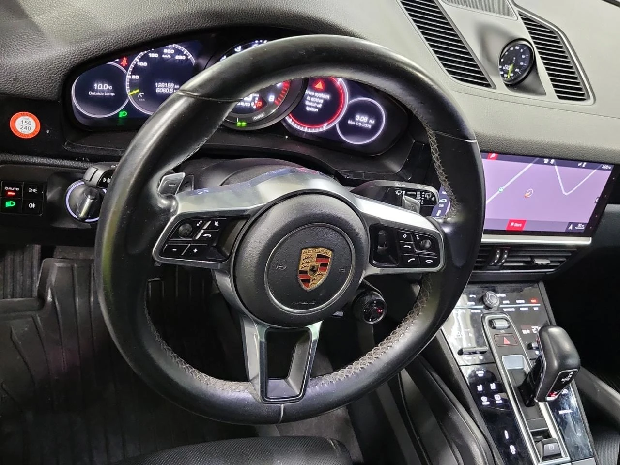 Porsche Cayenne E-Hybrid* 360* Обдухване* Carplay* HeadUp* BOSE, снимка 8 - Автомобили и джипове - 54191661