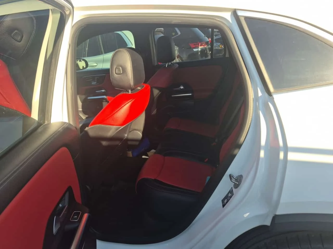 Mercedes-Benz GLA 250  CARFAX, снимка 11 - Автомобили и джипове - 54340676