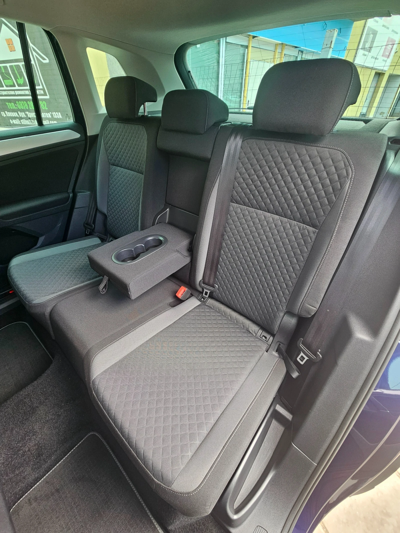 VW Tiguan НАПЪЛНО ОБСЛУЖЕН, снимка 12 - Автомобили и джипове - 54392286