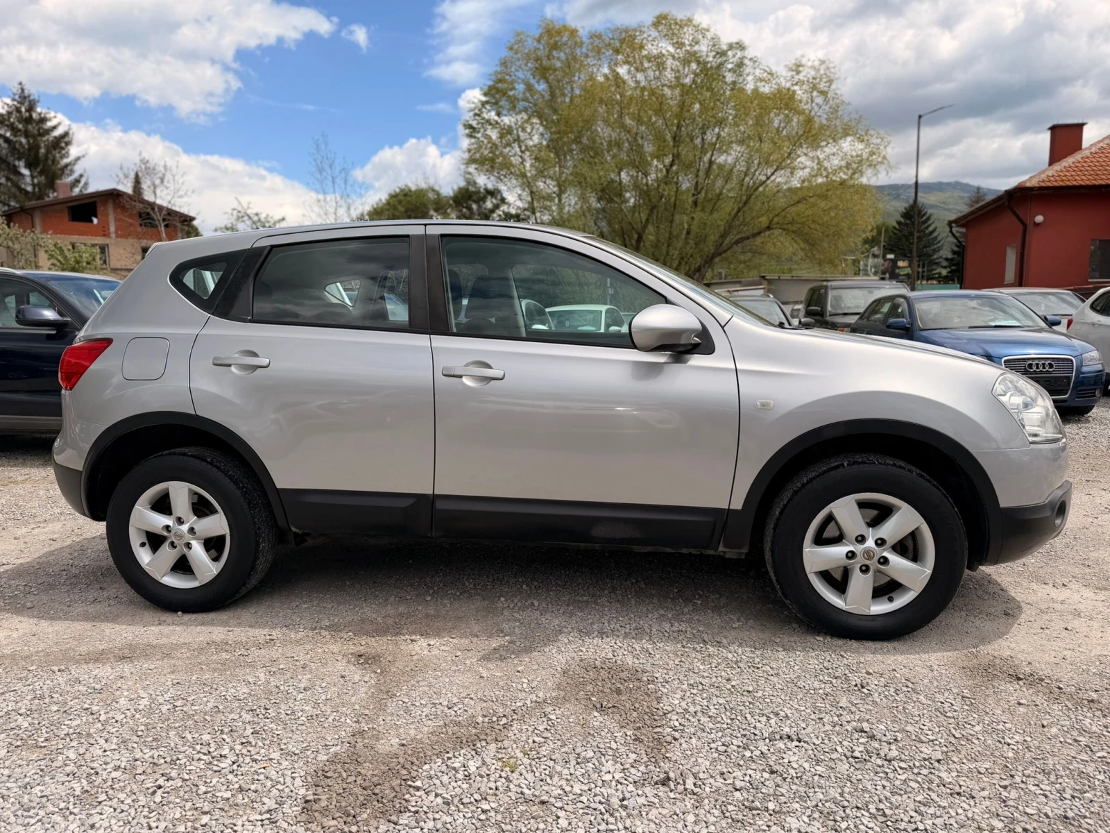 Nissan Qashqai 1.5DCI, снимка 7 - Автомобили и джипове - 54554888