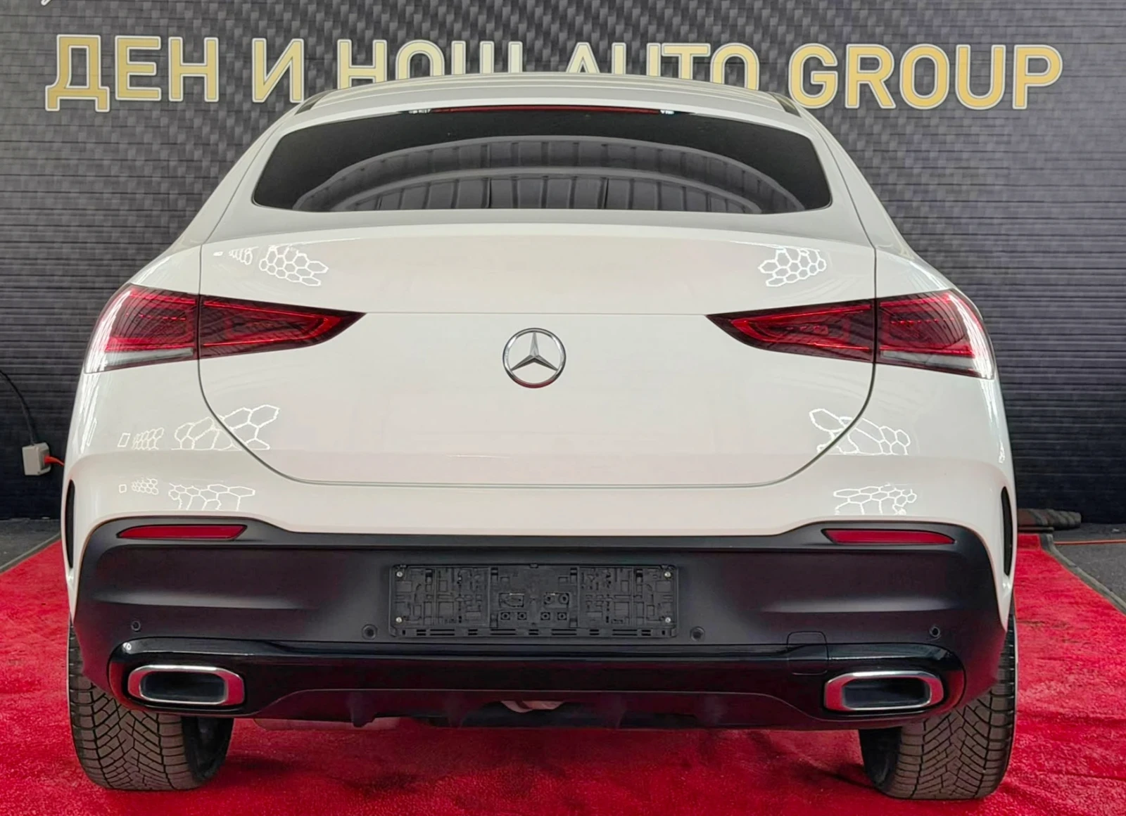 Mercedes-Benz GLE 400 Mercedes-Benz GLE400d Coupe 4MATIC AMG / 360 / BUR, снимка 2 - Автомобили и джипове - 55531436