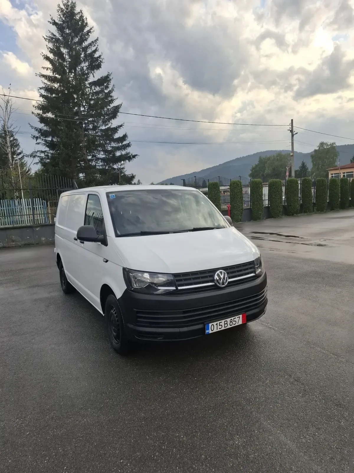 VW Transporter 2.0 TDI 140к.с - изображение 2