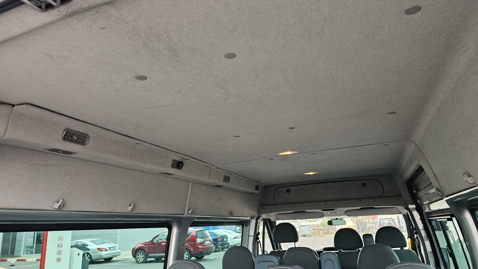 Ford Transit 2.2 TD с два климатика , снимка 14 - Бусове и автобуси - 54620492