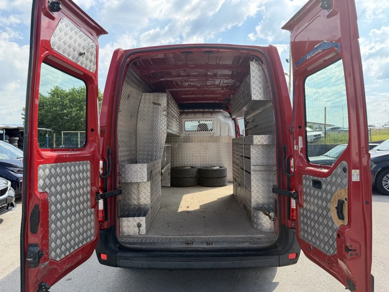 Renault Master 2.3 dCi, снимка 15 - Бусове и автобуси - 55039188